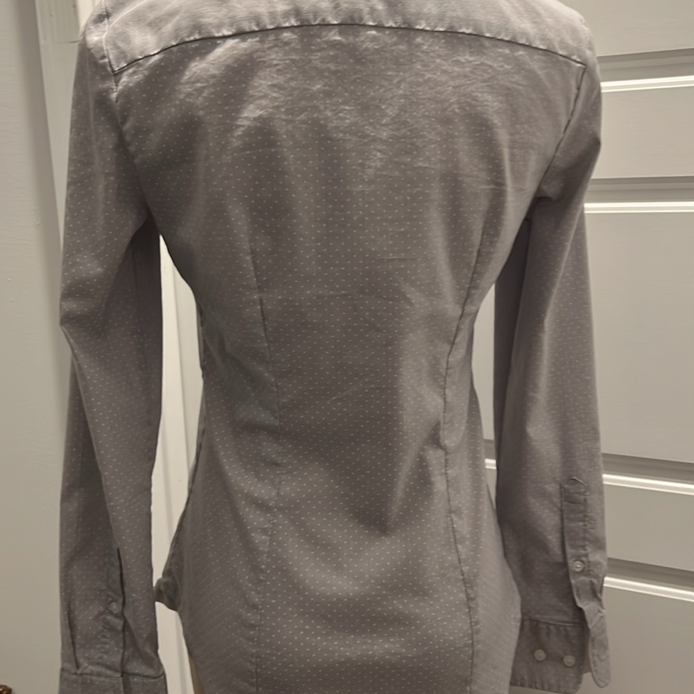 H&M button down shirt - Picture 2 of 5